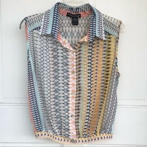 Living Doll Los Angeles Sheer Sleeveless Button Down Blouse with Collar | Size M